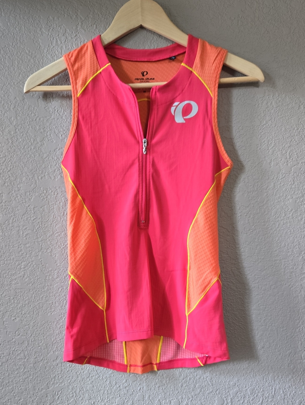 Pearl Izumi Women's Pink & Orange 3/4 Zip Top
